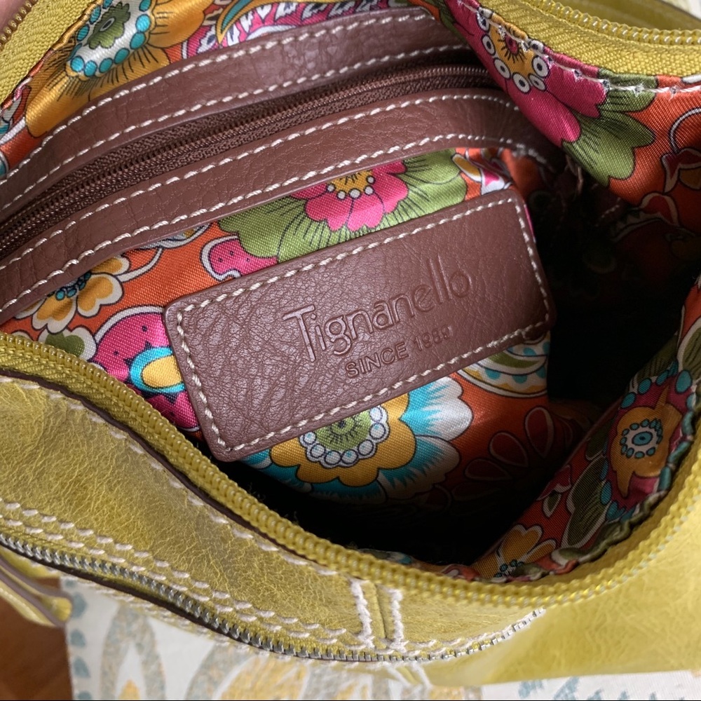 Tignanello Green Saddle Zip Shoulder Bag Leather - Picture 4 of 5